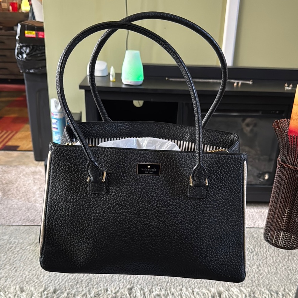 NWOT Kate Spade Prospect Place Phila Black Leather Tote Bag